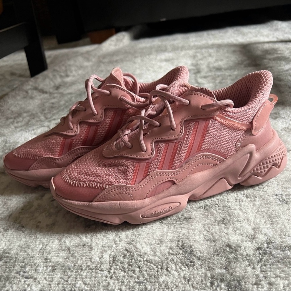 Adidas Ozweego Sneakers